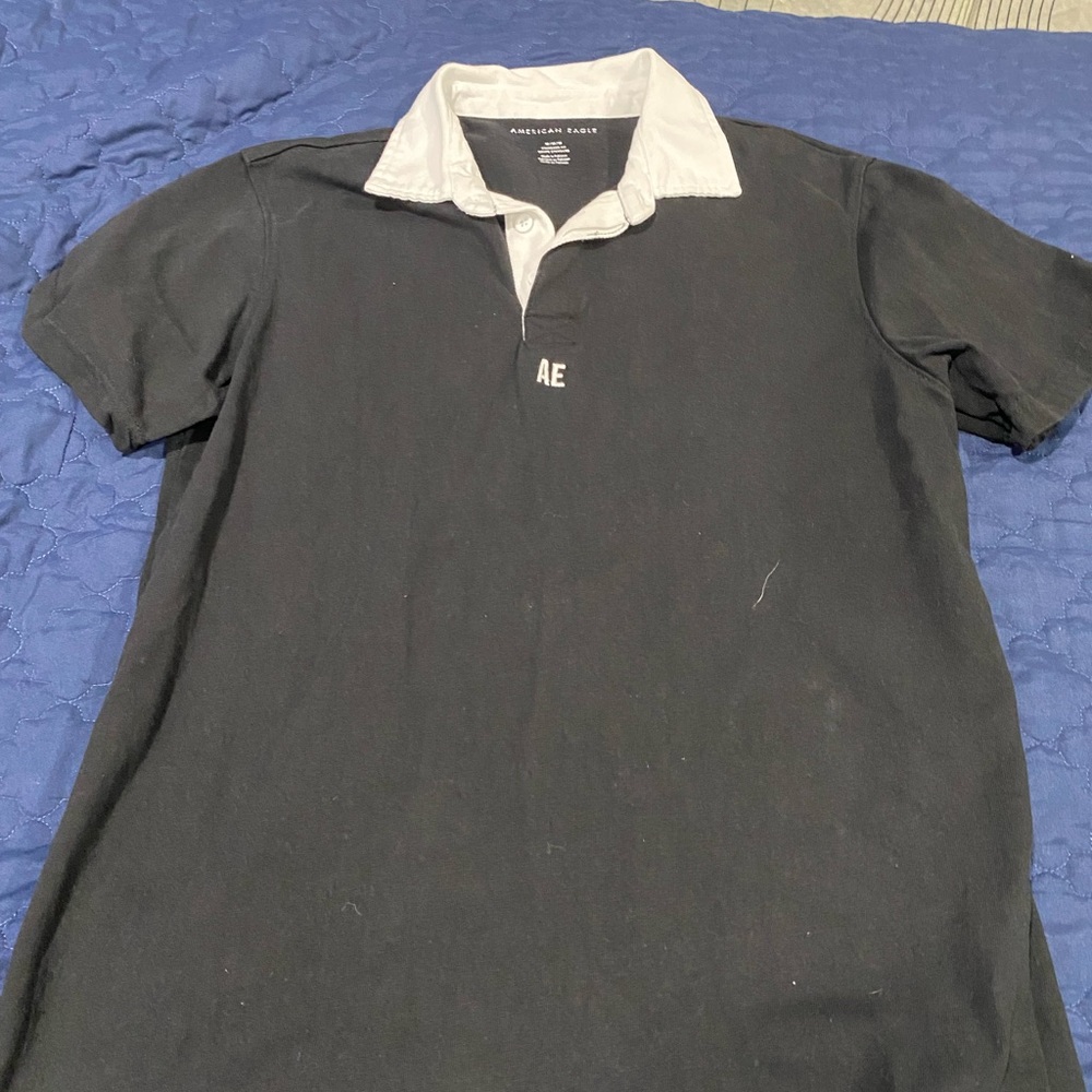 American eagle black and white polo
